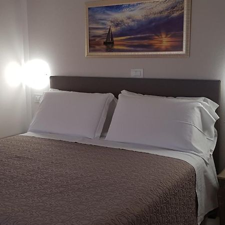 Hotel Margherita Meuble Sirmione Dış mekan fotoğraf