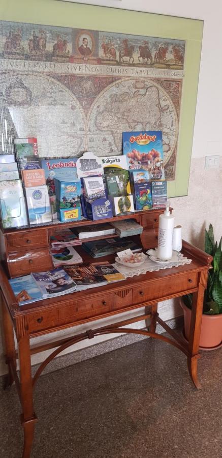 Hotel Margherita Meuble Sirmione Dış mekan fotoğraf