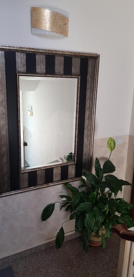 Hotel Margherita Meuble Sirmione Dış mekan fotoğraf