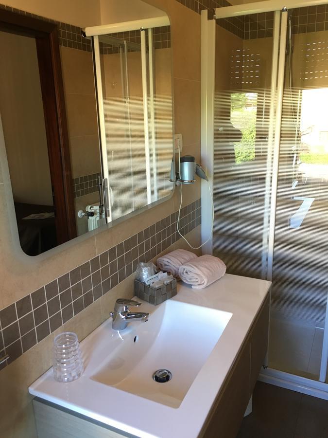 Hotel Margherita Meuble Sirmione Dış mekan fotoğraf
