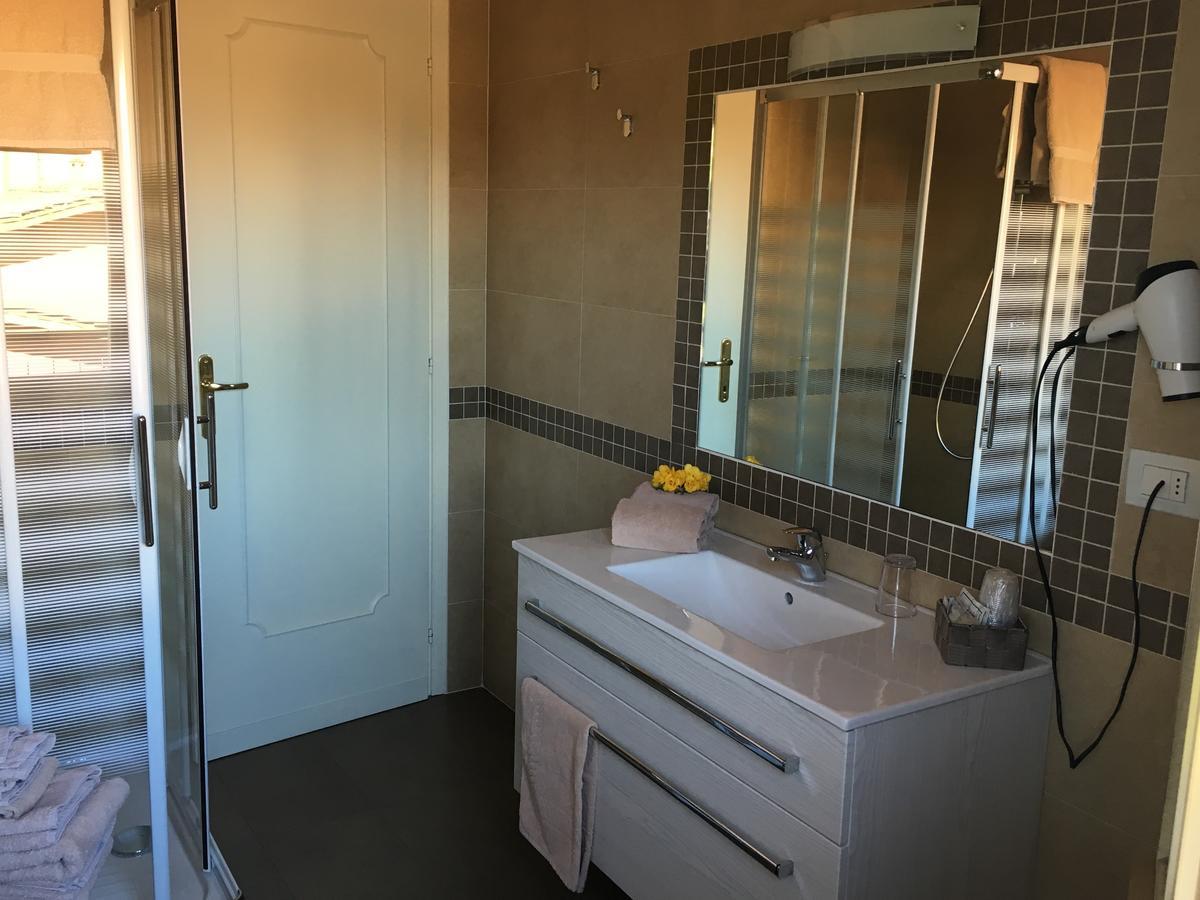 Hotel Margherita Meuble Sirmione Dış mekan fotoğraf