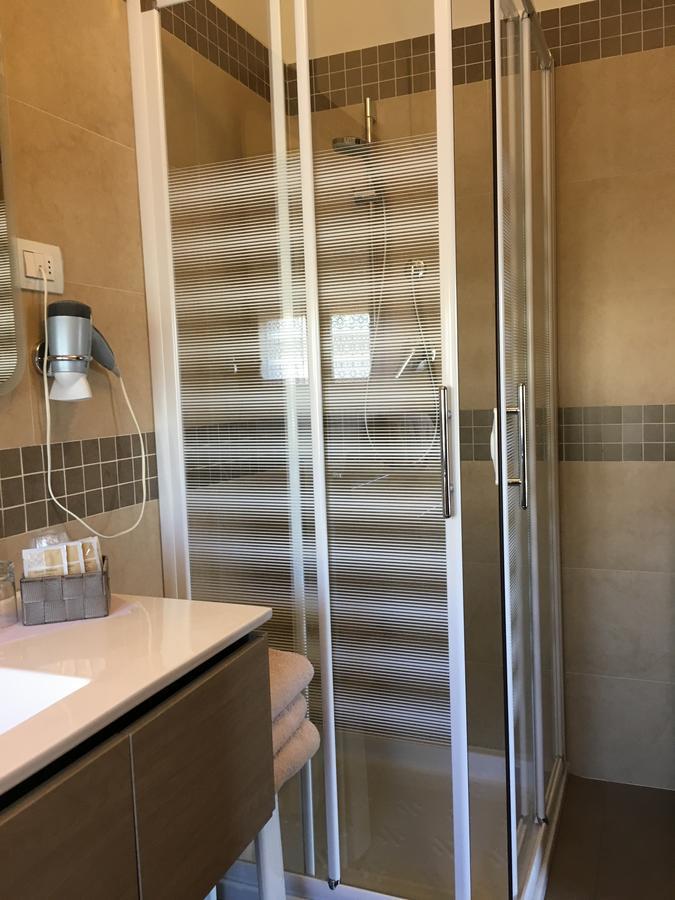 Hotel Margherita Meuble Sirmione Dış mekan fotoğraf