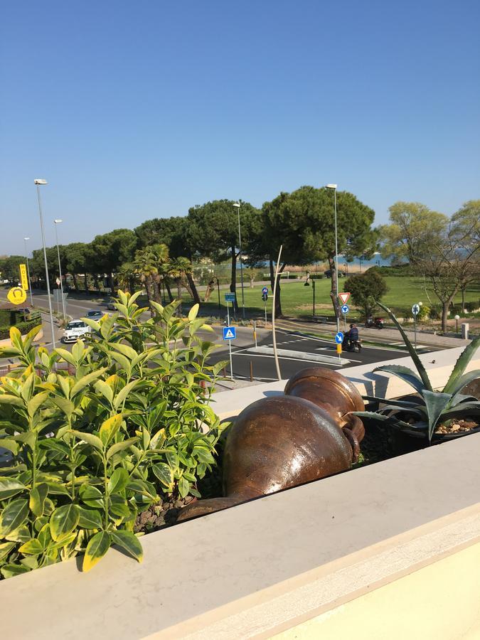 Hotel Margherita Meuble Sirmione Dış mekan fotoğraf