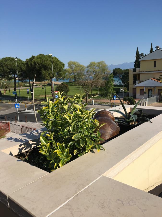 Hotel Margherita Meuble Sirmione Dış mekan fotoğraf